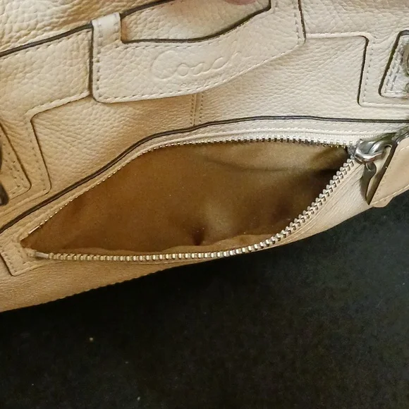 Coach Vintage Penelope Bag - Picture 9 of 13